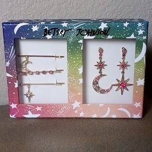 New! BETSEY JOHNSON Celestial Collection Moon & Stars Bobby Pins & Earrings.